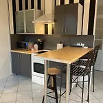 Le Petit Mirabellier