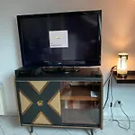 Le Petit Mirabellier *