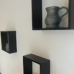 Le Petit Mirabellier Apartment *