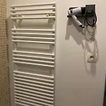 Le Petit Mirabellier Apartment